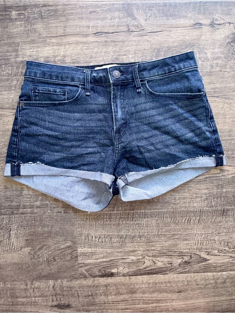 NWT Abercrombie & Fitch Classic Dark Blue DenimMid Rise Shorts - Rolled Hem-4R